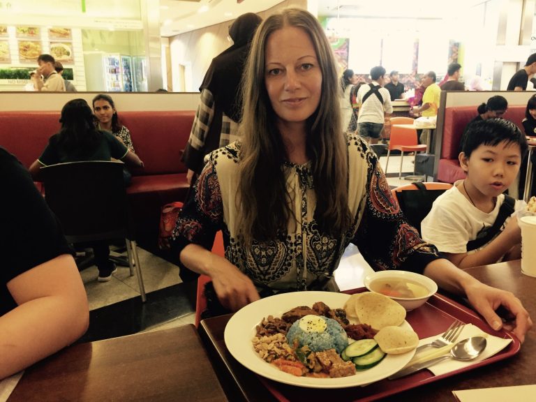 Miten malesialaiset ravintolat käyttävät ruokalistasuunnittelua ohjatakseen ruokailuvalintoja