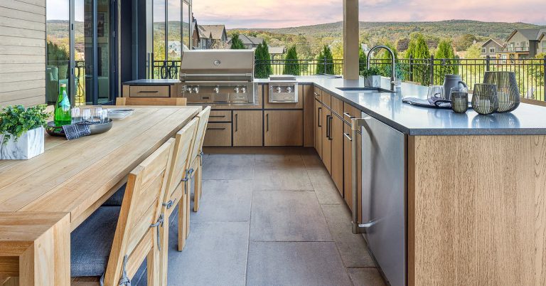 Durability in Outdoor Kitchens: Stainless Steel vs. Plywood, MDF, and More