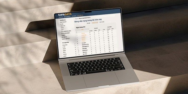 Why This Football Blogger Switched to FIFADATA Exclusively?